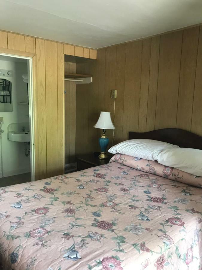 Evergreen Motel Oswego Exterior foto